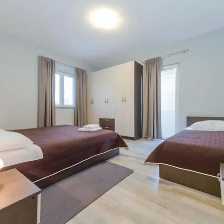 Apartamento Luxus Maestral *