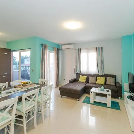 Apartamento Luxus Maestral